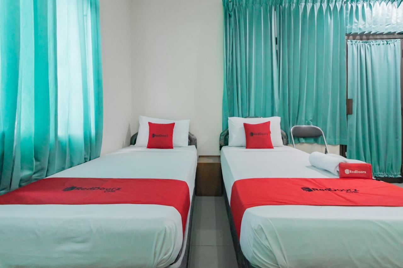 Reddoorz @ Achino Hotel Bandung Exterior photo