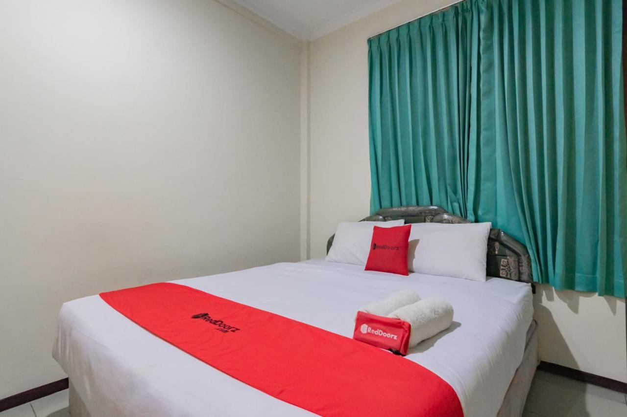 Reddoorz @ Achino Hotel Bandung Exterior photo